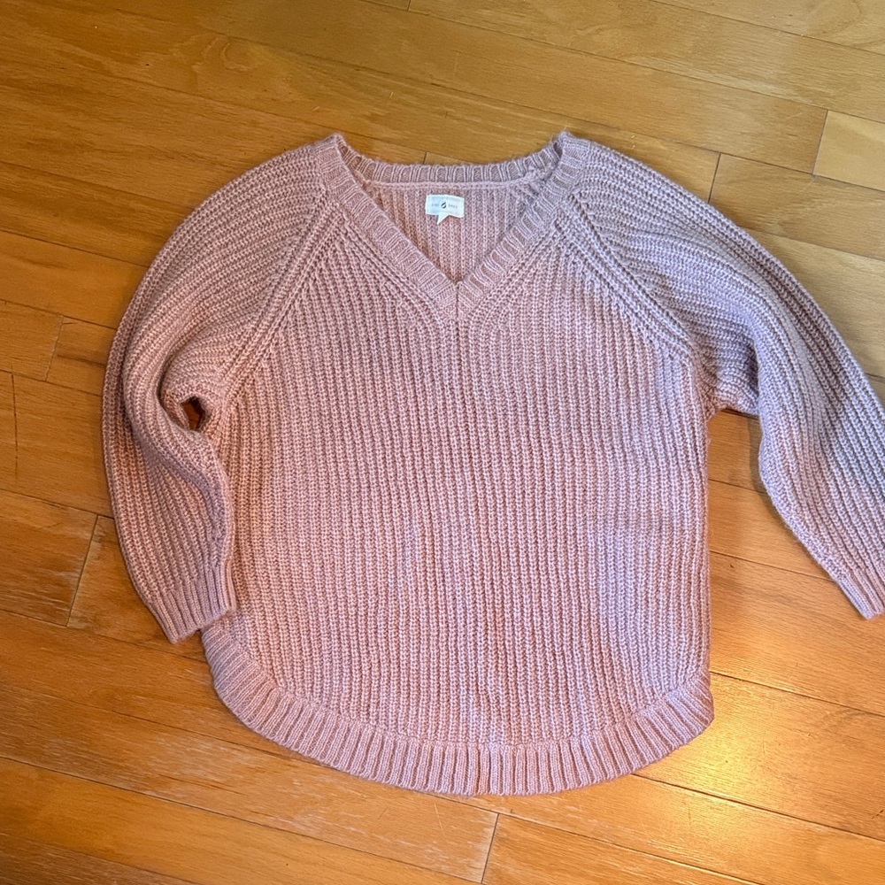 Lou & Grey Soft Pink V-Neck Sweater